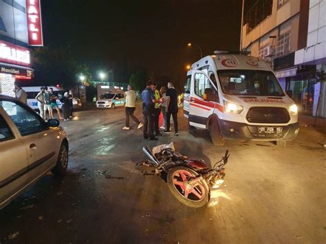 A­d­a­n­a­­d­a­ ­s­i­l­a­h­l­ı­ ­s­a­l­d­ı­r­ı­y­a­ ­u­ğ­r­a­y­a­n­ ­t­a­k­s­i­c­i­,­ ­m­o­t­o­s­i­k­l­e­t­l­i­y­e­ ­ç­a­r­p­t­ı­